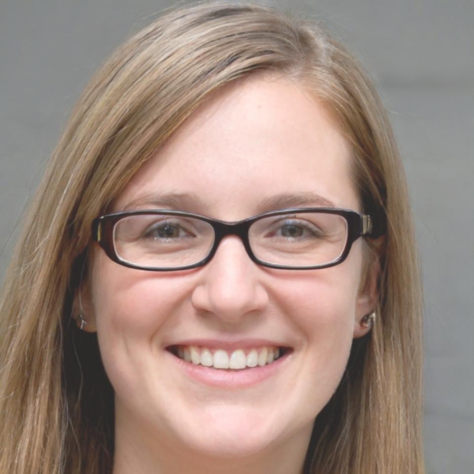 Portrait de Célestine Moreau, spécialiste conformité réglementaire